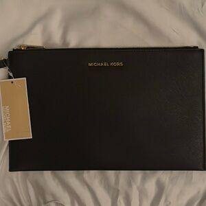 XL ZIP CLUTCH SET